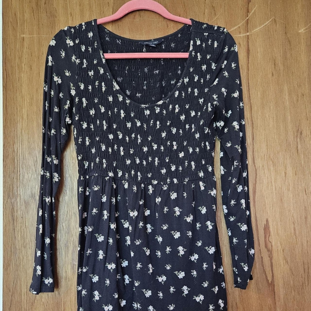 American Eagle babydoll style top. Size medium